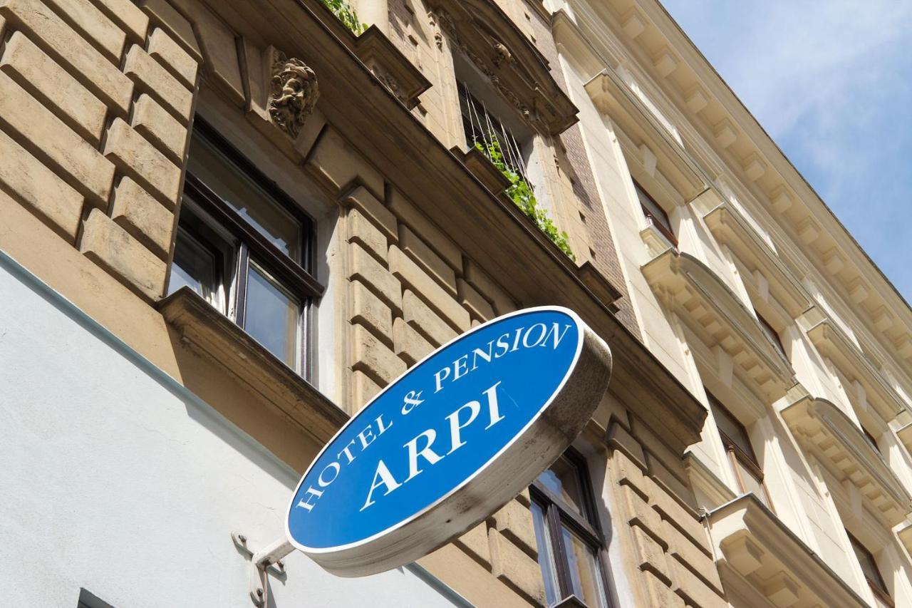 Hotel Pension Arpi Виена Екстериор снимка