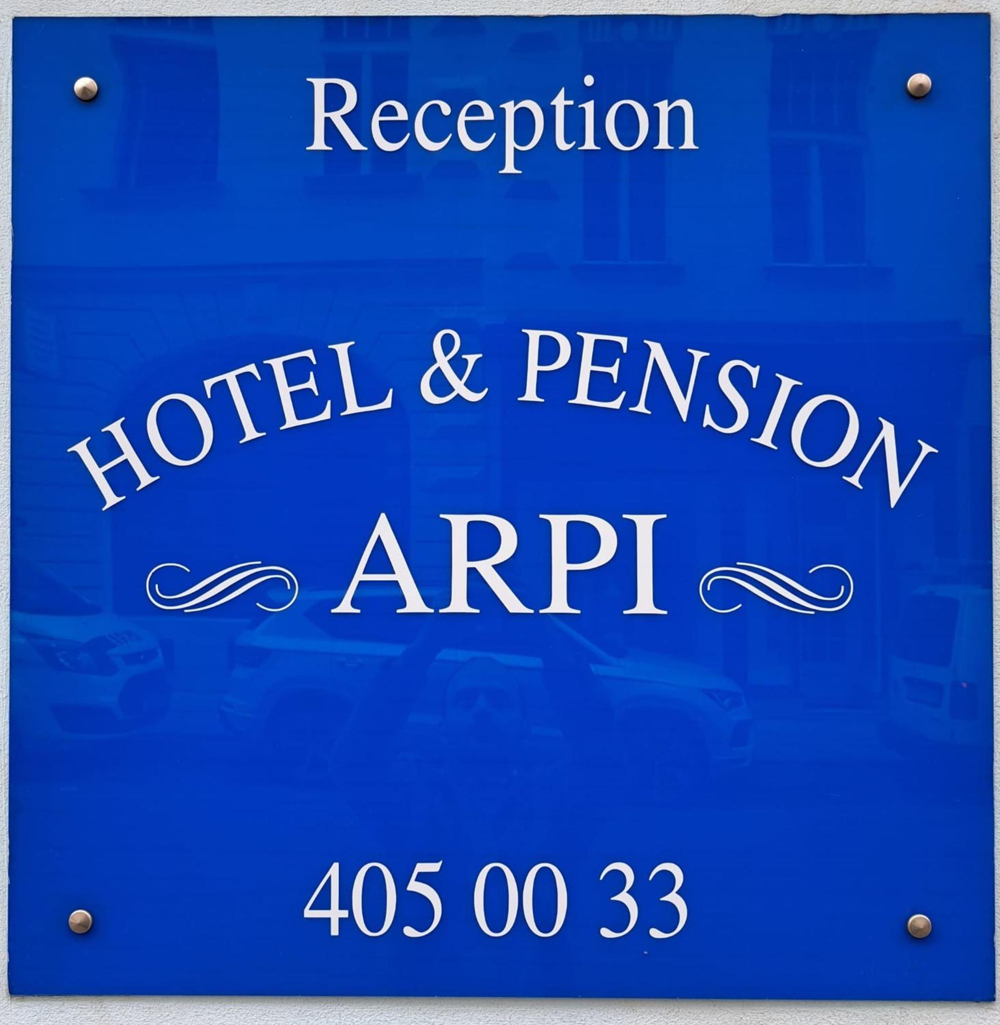 Hotel Pension Arpi Виена Екстериор снимка
