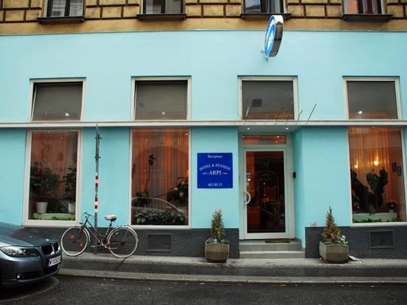 Hotel Pension Arpi Виена Екстериор снимка